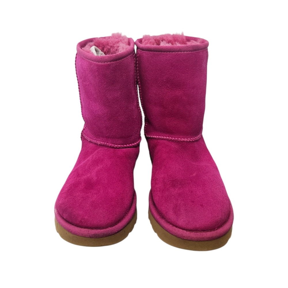 UGG Classic Short Pink Sheep Fur Winter Boots Shoe Women Size 5 Barbiecore
